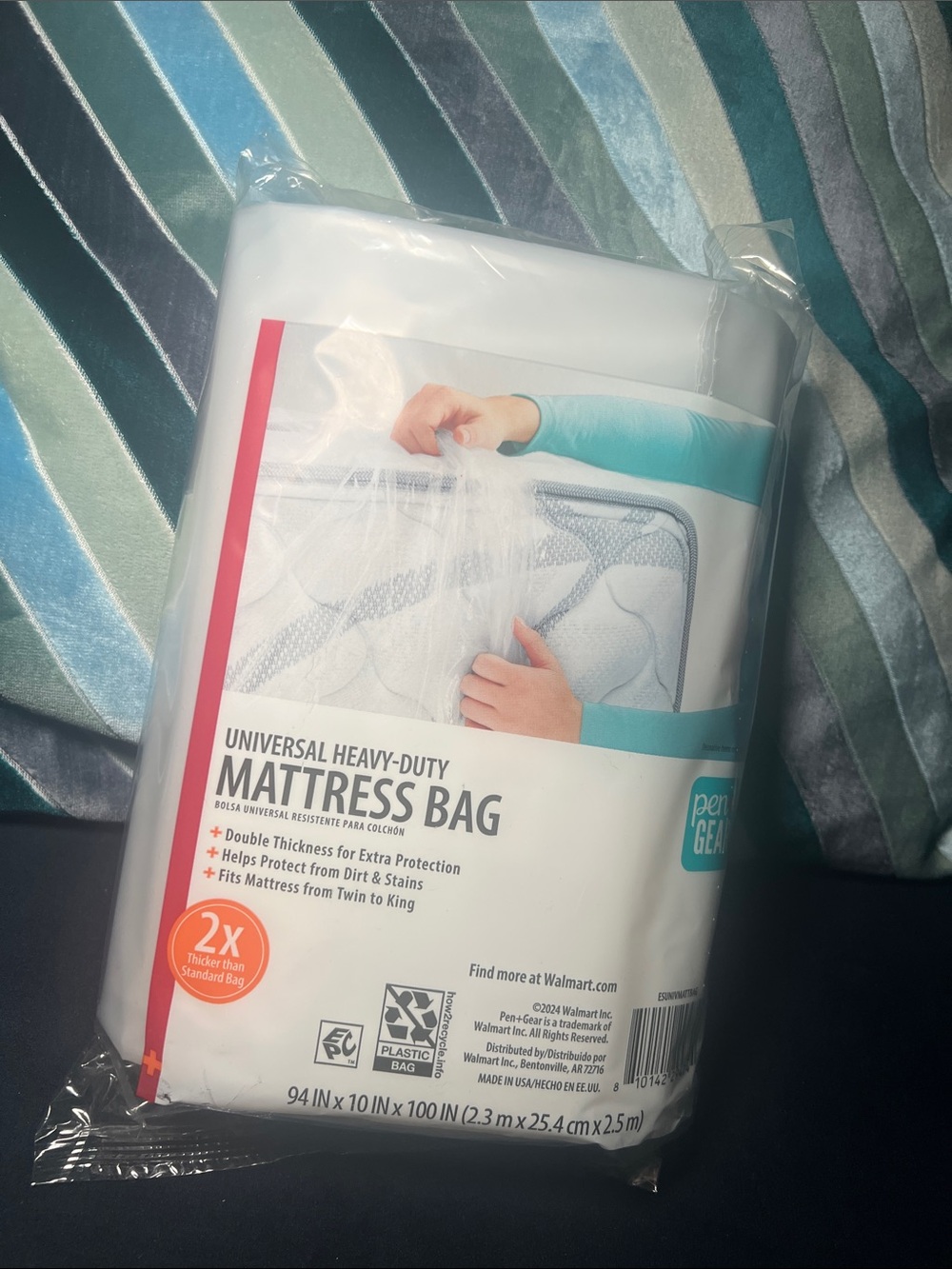 White Universal Heavy-Duty Mattress Bag